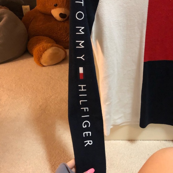 Tommy Hilfiger long sleeve top worn once - Picture 6 of 6